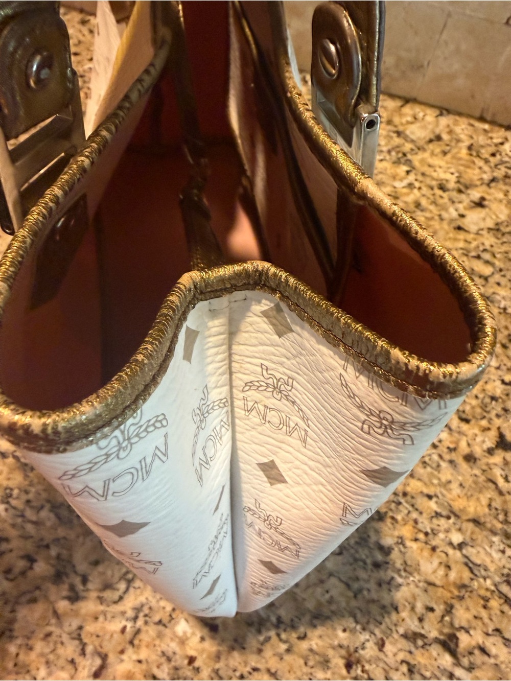 MCM White Princess Lion Tote - Picture 11 of 12